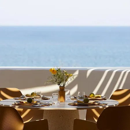 Parocks Luxury & Hotel 5*