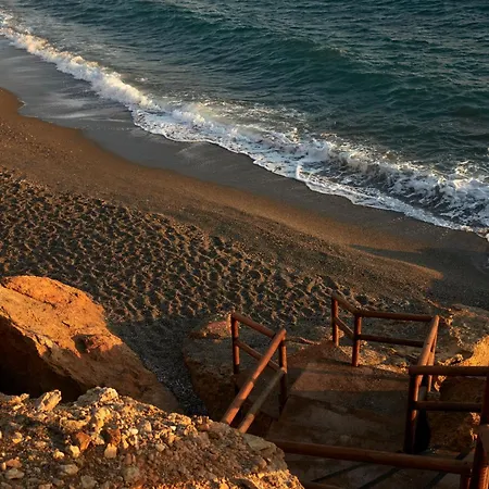 فندق Parocks Luxury & أمبيلاس