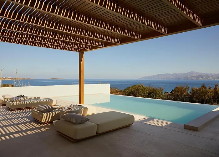 Parocks Luxury & Hotel Ampelas