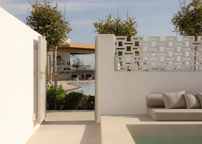 Parocks Luxury & Ampelas