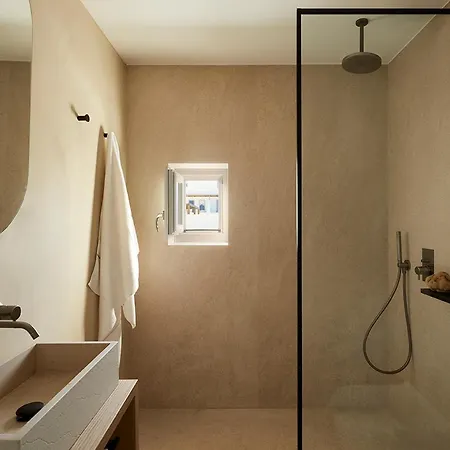 Parocks Luxury & Hotel 5*