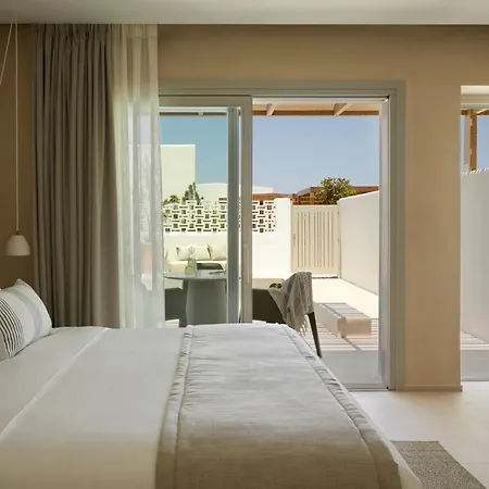 Parocks Luxury & Ambelas