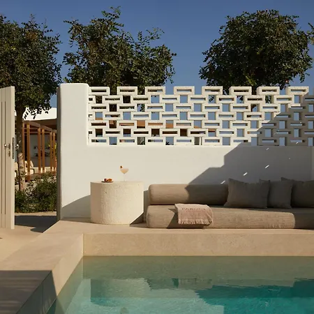 Parocks Luxury & Hotel