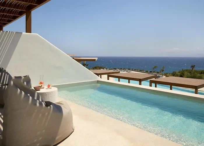 Parocks Luxury & 5* Ambelas