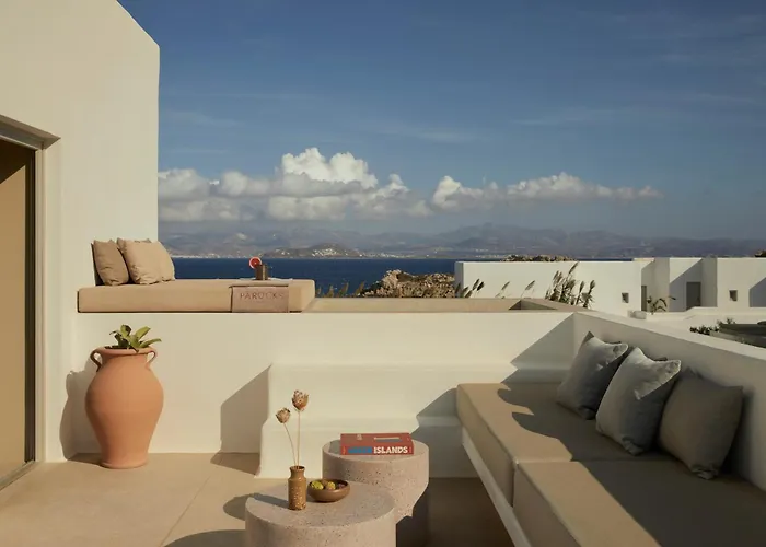 Parocks Luxury & Ambelas